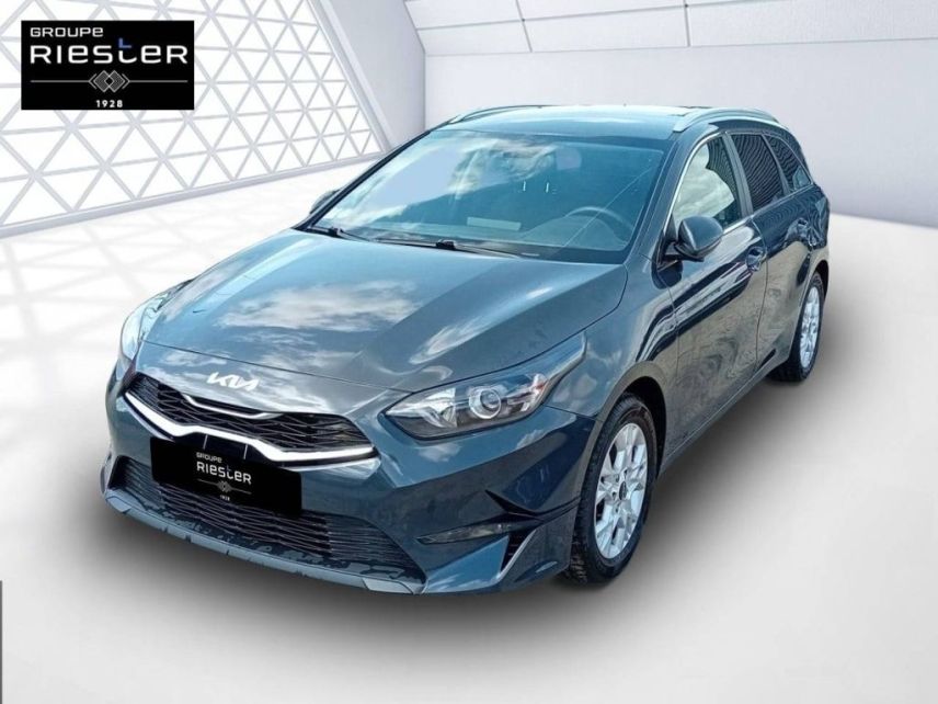 77120 : Hyundai Coulommiers - Protea by Riester - KIA CEED SW Active - CEED III - Gris - Boîte manuelle - Essence sans plomb