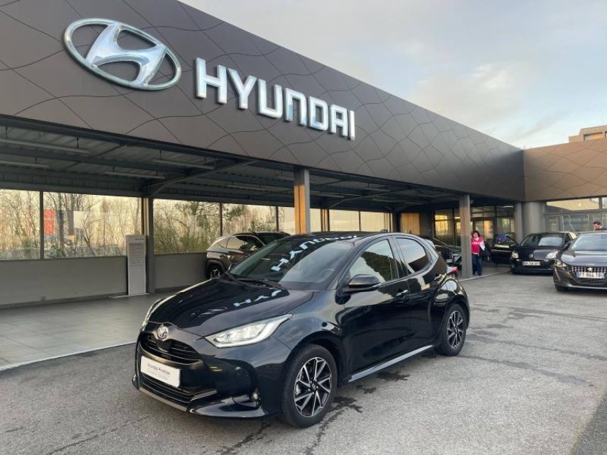 64100 : Hyundai Bayonne - Oceanic Auto - TOYOTA Yaris - Yaris - Noir Intense (M) - Traction - Hybride : Essence/Electrique