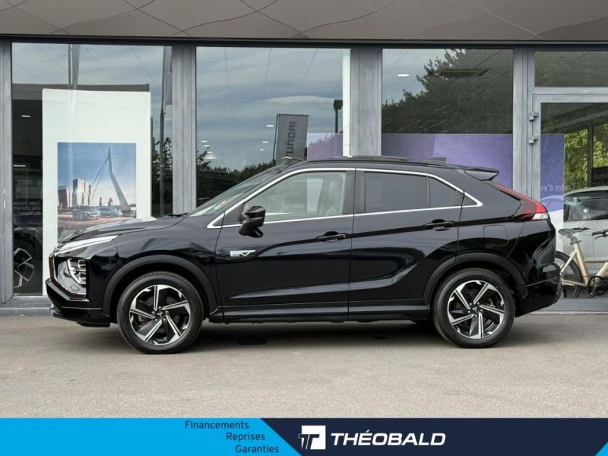 57100 : Hyundai Thionville - Théobald Automobiles - MITSUBISHI Eclipse Cross - Eclipse Cross - Blanc - Transmission intégrale - Hybride rechargeable : Essence/Electrique