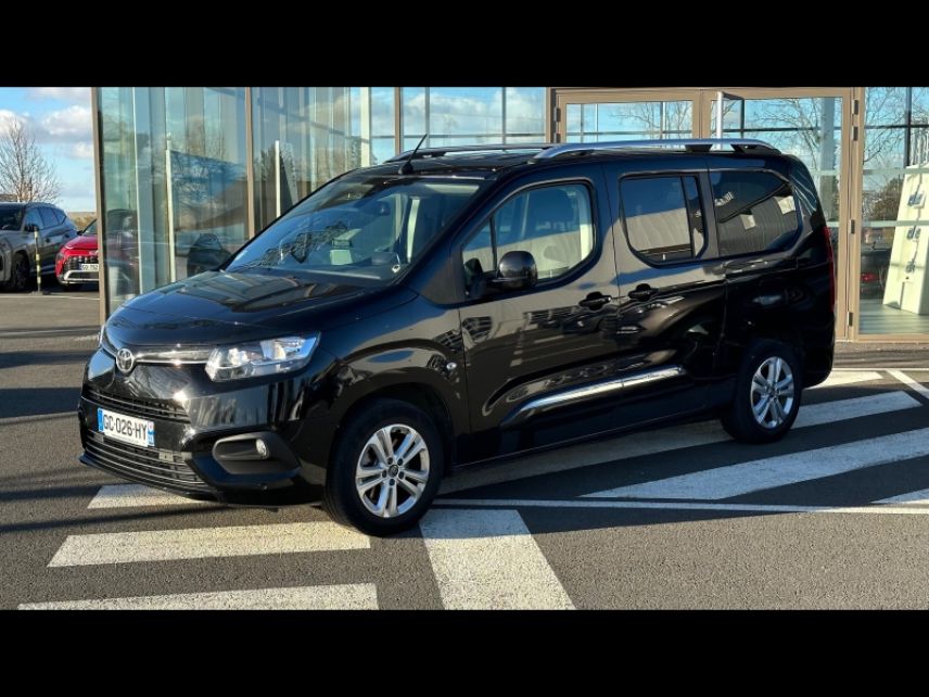 37540 : Hyundai Tours - EOS des Nations - TOYOTA PROACE CITY Verso - PROACE CITY Verso - Noir Perla Nera métallisé - Traction - Essence