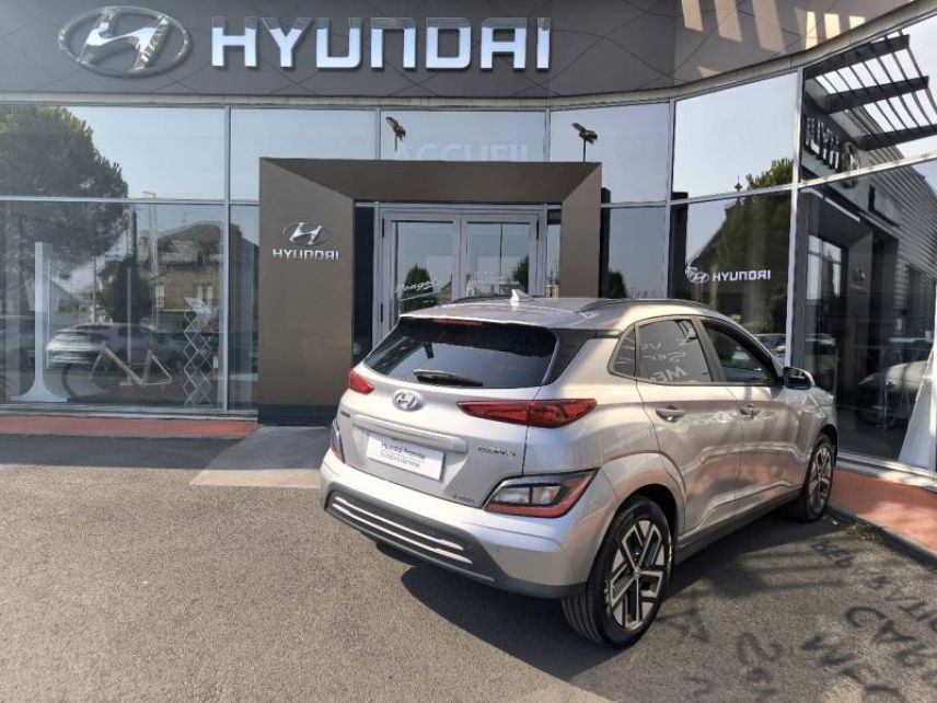 19100 : Hyundai Brive-la-Gaillarde - Garage Pouget - HYUNDAI Kona - Kona - Shimmering Silver Métal - Traction - Electrique