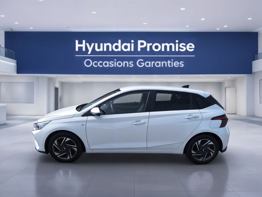 49400 : Hyundai SAUMUR - OCEANE AUTOMOBILES - HYUNDAI i20 Intuitive - i20 III - Blanc - Boîte manuelle - Essence sans plomb