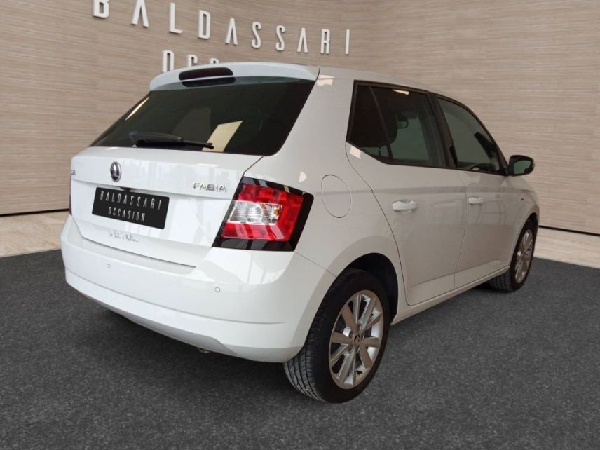 83130 : Hyundai Toulon - Autodif SAS - Groupe BALDASSARI - SKODA FABIA Clever - FABIA III - BLANC - Boîte manuelle - Essence sans plomb