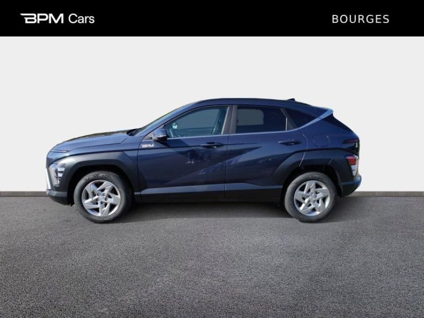 18230 : Hyundai Bourges - BPM Cars - HYUNDAI Kona - Kona - Denim Blue perlé métallisé - Traction - Essence