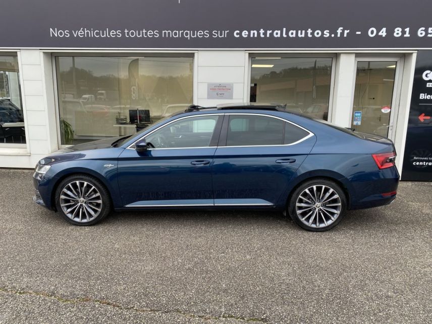 69340 : Hyundai Lyon Ouest - Groupe Central Autos - SKODA SUPERB Laurin &amp; Klement - SUPERB III - Bleu - Automate sequentiel - Essence / Courant électrique