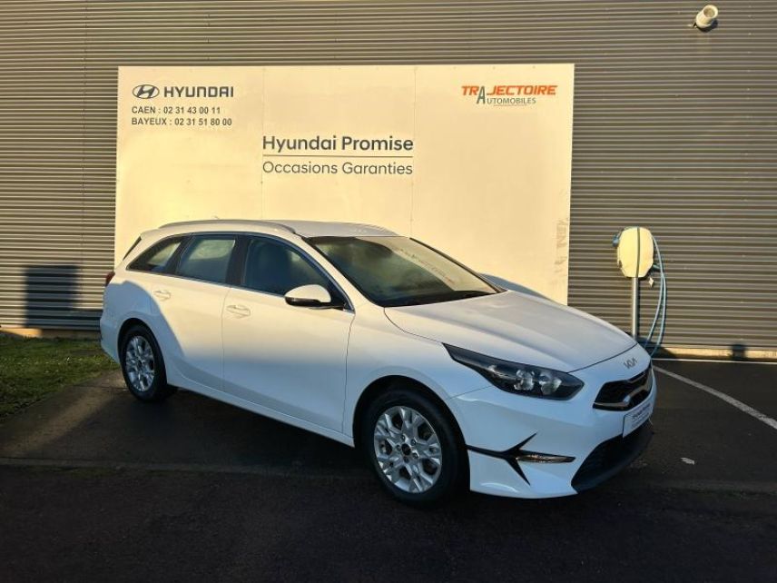 14100 : Hyundai Lisieux - Trajectoire Automobiles - KIA Ceed SW - Ceed SW - Blanc - Traction - Diesel/Micro-Hybride