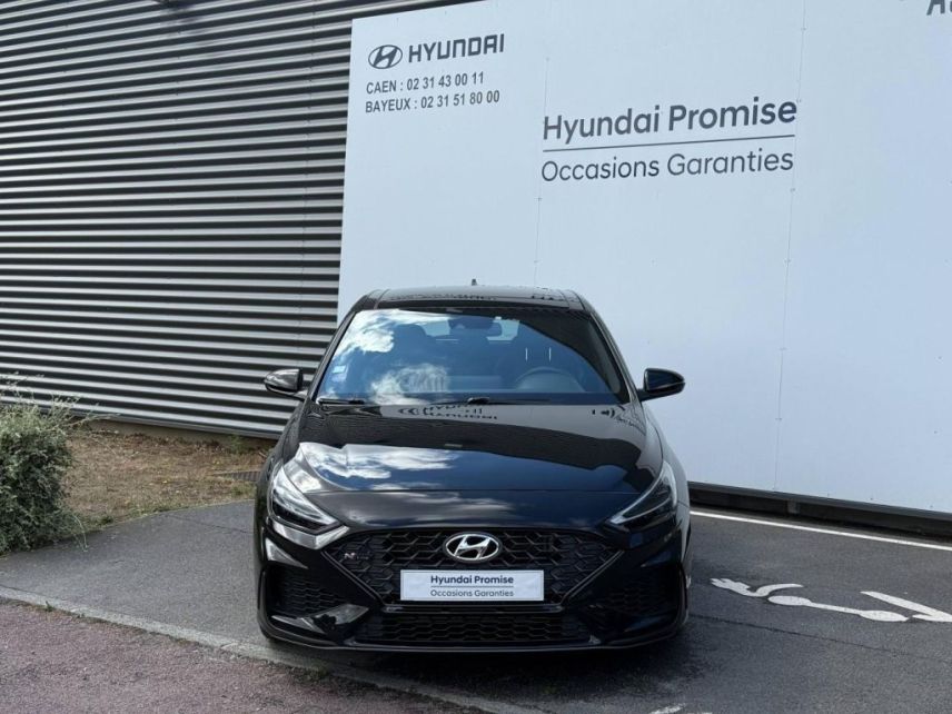 14100 : Hyundai Lisieux - Trajectoire Automobiles - HYUNDAI i30 - i30 - Dark Knight Métal - Traction - Essence/Micro-Hybride