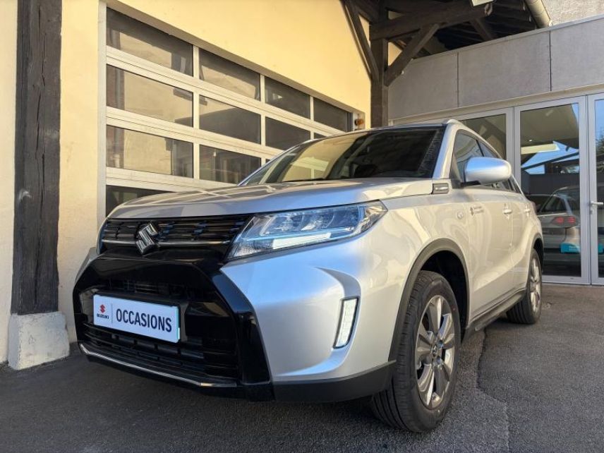 78000 : Hyundai Versailles - SOCOHY - SUZUKI Vitara - Vitara - Silky Silver métallisé - Traction - Essence/Micro-Hybride