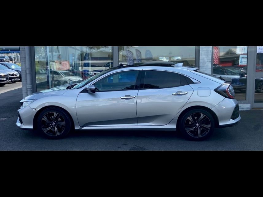 57200 : Hyundai Sarreguemines - Theobald Automobiles - HONDA Civic - Civic - Argent Astral Métallisé - Traction - Essence
