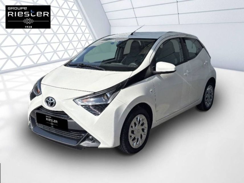 77100 : Hyundai Meaux - Protea by Riester - TOYOTA AYGO MY20 x-play - AYGO II - BLANC - Boîte manuelle - Essence sans plomb