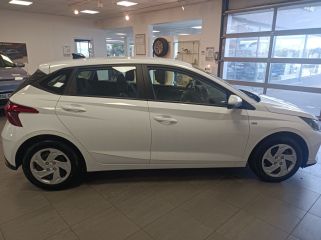 69190 : Hyundai Lyon Sud - Groupe Central Autos - HYUNDAI i20 Business - i20 III - Blanc - Boîte manuelle - Essence sans plomb