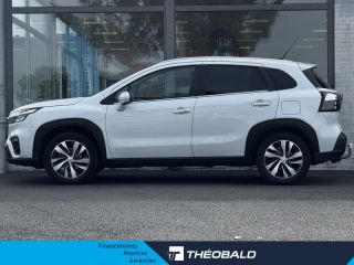 57200 : Hyundai Sarreguemines - Theobald Automobiles - SUZUKI S-Cross - S-Cross - Cool White Pearl métallisé - Traction - Hybride : Essence/Electrique