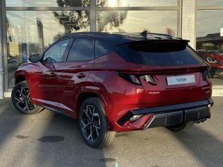 57200 : Hyundai Sarreguemines - Theobald Automobiles - HYUNDAI Tucson - Tucson - Ultimate Red Métal - Traction - Hybride : Essence/Electrique