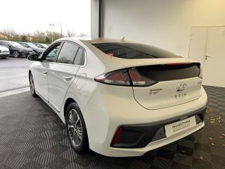 85000 : Hyundai MoceanRent | La Roche-sur-Yon - Océane Auto - HYUNDAI IONIQ Executive - IONIQ - Blanc - Automate sequentiel - Essence / Courant électrique