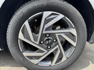 50300 : Hyundai Avranches - GCA - HYUNDAI i20 - i20 - Argenté - Traction - Essence