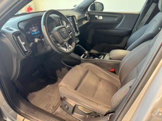 59640 : Hyundai Dunkerque - Europ&#039;Auto - VOLVO XC40 - XC40 - Argent Aurore métallisé - Traction - Electrique
