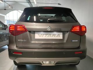 78000 : Hyundai Versailles - SOCOHY - SUZUKI Vitara - Vitara - Titan Dark Gray Pearl métallisé - Traction - Essence/Micro-Hybride
