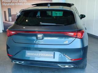 59640 : Hyundai Dunkerque - Europ&#039;Auto - SEAT Leon - Leon - grise - Traction - Hybride rechargeable : Essence/Electrique