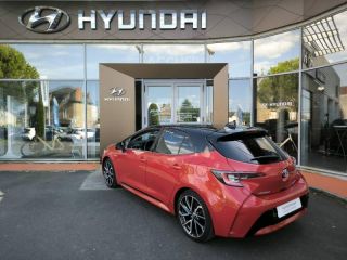 19100 : Hyundai Brive-la-Gaillarde - Garage Pouget - TOYOTA Corolla - Corolla - Rouge Intense métallisé - Traction - Hybride : Essence/Electrique