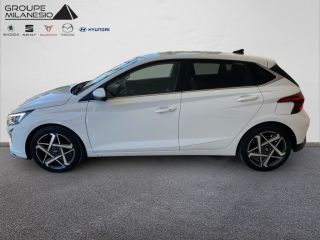 13300 : Hyundai Salon de Provence - Cap Milanesio - HYUNDAI i20 Creative - i20 III - Blanc - Automate sequentiel - Essence sans plomb