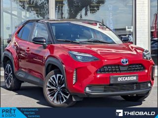 57200 : Hyundai Sarreguemines - Theobald Automobiles - TOYOTA Yaris Cross - Yaris Cross - Rouge Intense/Toit Noir - Traction - Hybride : Essence/Electrique