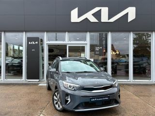 89100 : Hyundai Sens - APS - KIA Stonic - Stonic - Gris Magnétique métallisé - Traction - Essence/Micro-Hybride