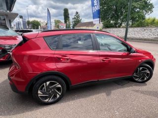 89100 : Hyundai Sens - APS - HYUNDAI Bayon - Bayon - Dragon Red Métal - Traction - Essence/Micro-Hybride