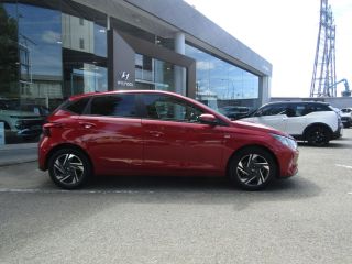 91100 : Hyundai Corbeil-Essonnes - CAP Fournier - HYUNDAI i20 Intuitive - i20 III - Rouge - Automate sequentiel - Essence sans plomb