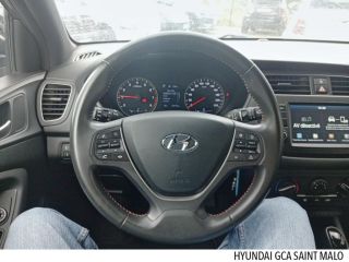 35400 : Hyundai Saint-Malo - GCA - HYUNDAI i20 - i20 - Star Dust/Toit rétro Phantom Black - Traction - Essence