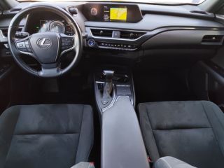 13200 : HYUNDAI Arles - Lexa Automobile - LEXUS UX MY21 Pack Confort Business - UX - Noir - Automate à fonct. Continu - Essence / Courant électrique
