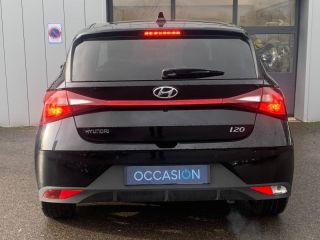 57685 : Hyundai Metz - Theobald Automobiles - HYUNDAI i20 - i20 - Sleek Silver Métal - Traction - Essence