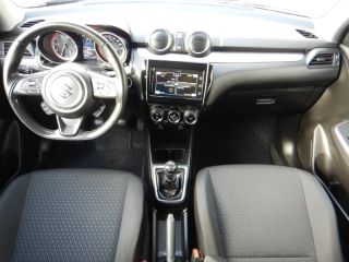 52000 : Hyundai Chaumont - Garage Michel Bazin - SUZUKI Swift - Swift - Premium Silver métallisé - Traction - Essence/Micro-Hybride