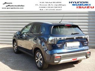 52000 : Hyundai Chaumont - Garage Michel Bazin - SUZUKI S-Cross - S-Cross - Pearl Sphere Blue métallisé - Transmission intégrale - Hybride : Essence/Electrique