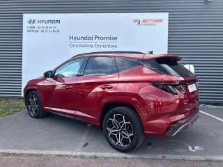 14100 : Hyundai Lisieux - Trajectoire Automobiles - HYUNDAI Tucson - Tucson - Sunset Red Métal/Toit/rétros Black - Traction - Hybride : Essence/Electrique