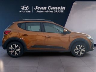 06130 : Hyundai Grasse - Garage Jean Cauvin - DACIA SANDERO Stepway Confort - SANDERO III - Orange - Boîte manuelle - Essence ou gaz