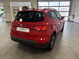 69300 : Hyundai Lyon Nord - Groupe Central Autos - SEAT ARONA Urban - ARONA - Rouge - Boîte manuelle - Essence sans plomb