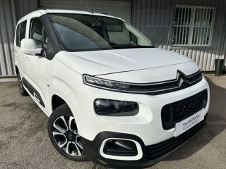 21300 : Hyundai Dijon - Privilège Automobiles - CITROEN BERLINGO Shine - BERLINGO III - BLANC - Boîte automatique - Essence sans plomb