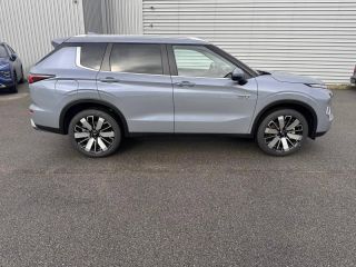 29200 : Hyundai Brest - Iroise Automobiles - MITSUBISHI Outlander - Outlander - Moonstone Grey Premium - Transmission intégrale - Hybride rechargeable : Essence/Electrique
