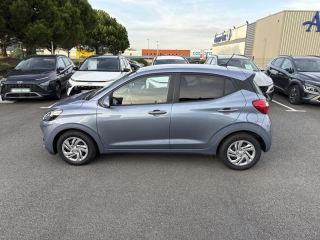 56000 : Hyundai Vannes - Park Lann Automobiles - HYUNDAI i10 - i10 - Meta Blue Métal - Traction - Essence