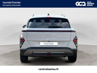 38300 : Hyundai Bourgoin-Jallieu - Groupe Central Autos - HYUNDAI KONA Executive - KONA II - Blanc - Automate sequentiel - Essence / Courant électrique