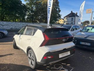 89100 : Hyundai Sens - APS - HYUNDAI Bayon - Bayon - Polar White/Toit/rétros Black - Traction - Essence/Micro-Hybride