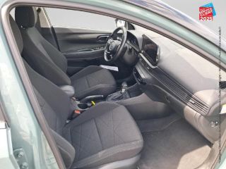51100 : Hyundai Reims - HESS Automobile - HYUNDAI Bayon - Bayon - Mangrove Green Métal/Toit/rétros Black - Traction - Essence/Micro-Hybride