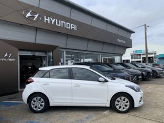 72100 : Hyundai Le Mans - Planet Auto - HYUNDAI i20 - i20 - Blanc - Traction - Essence