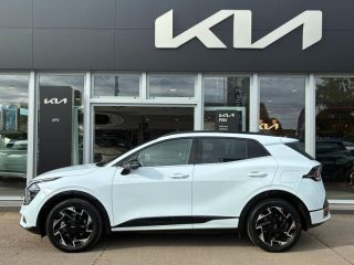 89100 : Hyundai Sens - APS - KIA Sportage - Sportage - Blanc - Transmission intégrale - Hybride rechargeable : Essence/Electrique