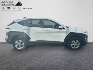 13300 : Hyundai Salon de Provence - Cap Milanesio - HYUNDAI KONA Intuitive - KONA (02/2023) - ATLAS WHITE - Boîte manuelle - Essence sans plomb