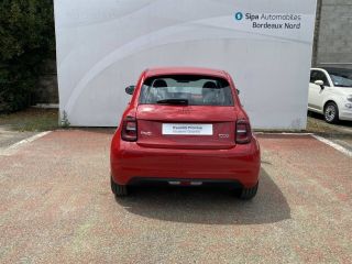 33110 : Hyundai Bordeaux Nord Le Bouscat - Sipa Automobiles - FIAT 500e BERLINE MY22 SERIE 1 STEP 1 (RED) - 500 III - Rouge - Automate à fonct. Continu - Courant électrique