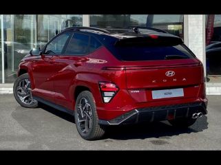 57200 : Hyundai Sarreguemines - Theobald Automobiles - HYUNDAI Kona - Kona - Ultimate Red métallisé - Traction - Hybride : Essence/Electrique