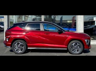 57200 : Hyundai Sarreguemines - Theobald Automobiles - HYUNDAI Kona - Kona - Ultimate Red métallisé - Traction - Hybride : Essence/Electrique