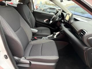 50000 : Hyundai Saint-Lô - GCA - TOYOTA Yaris - Yaris - Blanc Lunaire (N) - Traction - Hybride : Essence/Electrique