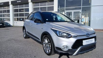 60880 : Hyundai Compiègne - Groupe PROTEA - HYUNDAI i20 ACTIVE Black Ride - i20 II - Gris - Boîte séquentielle - Essence sans plomb
